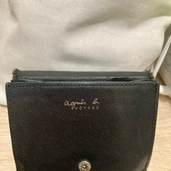 agnes b. アニエスベー 黒 三つ折り財布 レディース メンズ兼用の画像