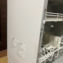 【受渡し者決定しました】食洗機　Panasonic  NP-TH1-W 2017年製の画像