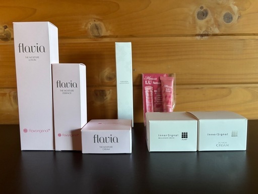 インナーシグナル　flavia フラビア　VIHAXIA ビハクシア　Mousa LU Serum  ムーサ LU・セラム　tia