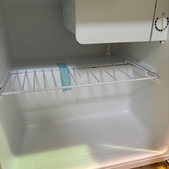 冷蔵庫 45L 幅47.2cm 右開き コンパクト 温度調節 静音 省エネ 小型 一人暮らし RCD45WH/E ホワイトの画像
