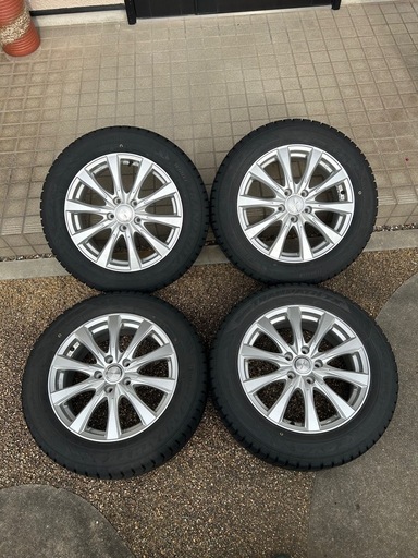 ホンダVEZEL　スタッドレスタイヤ【直接手渡のみ】 ホンダVEZEL スタッドレスタイヤ【直接手渡のみ】