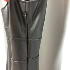 ZARA/フェイクレザー/ワンピース/サイドジッパー/USA Mサイズの画像