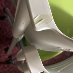 積み重ねできるイス4脚の画像