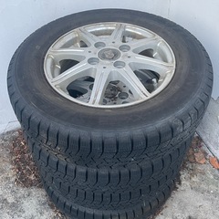 ダンロップ最新型スタッドレス WINTER MAXX03のアルミホイール付き4本セットの画像