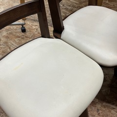 ジャングルジャングル貝塚店  4人掛け ダイニングテーブルセット ダイニングセット 食卓 回転椅子 椅子4脚セット 木目 ブラウン 食卓セット 中古 リユース 貝塚市の画像
