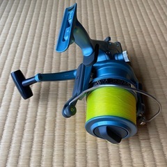 スピニングリールの画像