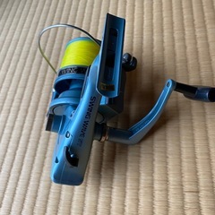 スピニングリールの画像