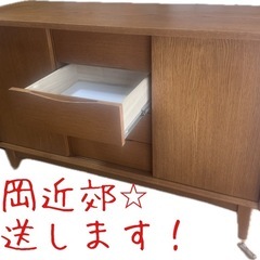 ウッドキャビネットの画像
