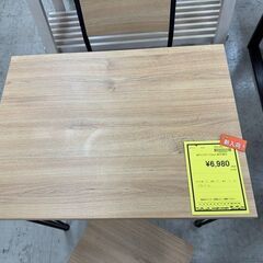 J3085　【リユースのサカイ柏店】　ダイニングテーブルセット　椅子2脚付　木製の画像