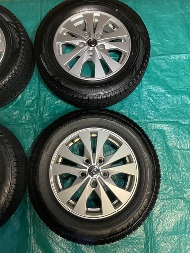 22年製195/65R15スタッドレスブリヂストンVRX3とセレナC27純正アルミホイール4本セット