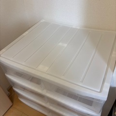 【美品！】キャスター付き衣装ケースの画像
