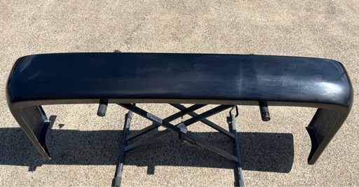 新品未使用 ハイエース 200系 標準マフラーレスリアバンパー