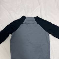 【NIKE】キッズジャンパー　カーディガン　116-122cmの画像