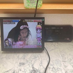 小型モニター Eyoyo 8インチ　モバイルモニターの画像
