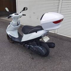 スズキ　アドレスV125　K9　5000KM　ピカピカ　実働　自賠責令和12年　塗装済　エンジンオイル交換済　バッテリー新品　エンジン始動動画の画像