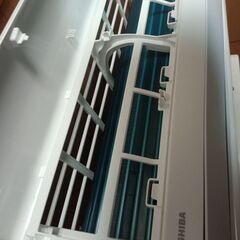 安心の電気工事士がお伺い致します！大型10畳用！室内機コンパクト♪取り付け工事無料！取外し工事無料！配送込み！保証付き！エリア限定の画像