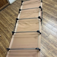 コット　キャンプ用組み立てベットの画像
