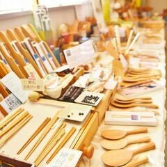 【しゃもじ】 プラム工芸（込山裕司） 岩手県産天然木斧折樺（斧も欠けるとされている堅い木）使用　ウレタン塗装　大２１センチ　新品未使用品　※常温保存可　★郵送可　★新品小売価格より１９.９％割引！　★高級しゃもじで茶碗によそった熱熱の白米を食べて見ませんか？の画像