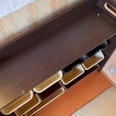 おもちゃ棚の画像