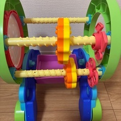 歩行器にもなるおもちゃの画像