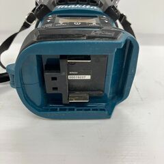 【中古】【動作OK】【店頭引取限定】　充電式ランタン付ラジオ　ＭＡＫＩＴＡ　マキタ　ＭＲ０５４　本体のみの画像