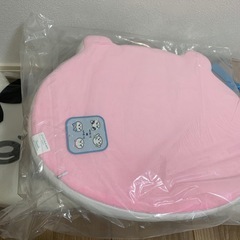 ちいかわ　低反発クッション　リボンの画像