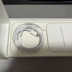 【美品】iPhone 15 Pro 128GB ブラックチタニウム SIMフリーの画像