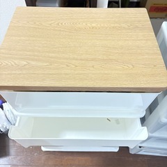 衣装ケース　棚の画像