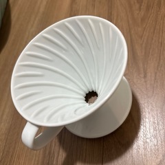 【美品】(大） HARIO V60 コーヒードリッパー VDC-02W（ホワイト） の画像