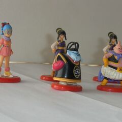 ドラゴンボールZ フィギュア ブルマ　フィギュア  界王様　ドラゴンボールZ フィギュア　ブルマ　レトロ　5体 スーパードラゴンボールヒーローズの画像