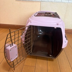 ペットキャリー　バック　ハードケース　小型犬用 の画像