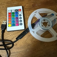 【新品】LEDライト（テープ付き）1m  リモコン起動 カット可の画像