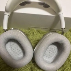 Apple Air pods max シルバー　Lightning版の画像