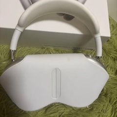 Apple Air pods max シルバー　Lightning版の画像