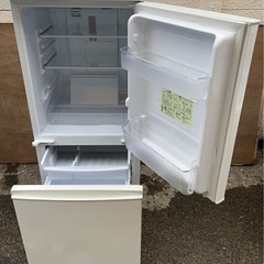 配達設置無料 シャープ 冷凍冷蔵庫 137L つけかえどっちもドア 自動霜取機能付の画像