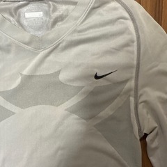 Nike Dri-FIT 長袖コンプレッションシャツ Sの画像