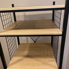 ★引取り者様決定済み★【10/19取りに来てくれる方】ラック、棚、冷蔵庫上収納、電子レンジラックの画像