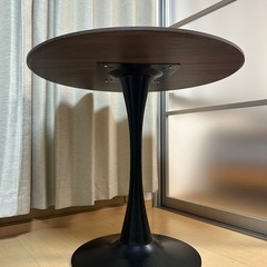 丸テーブル　ブラウンの画像