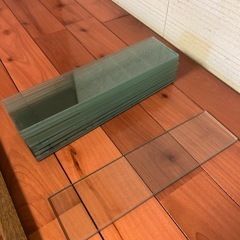 ガラスの板　１２枚の画像