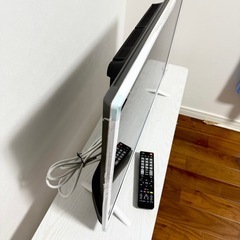 GRANPLEテレビ 32インチホワイトの画像