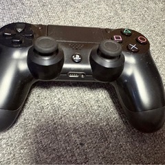 PlayStation 4 本体 + ゲーム3本セットコントローラー500GBの画像