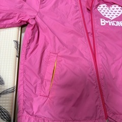 子供服　ピンクジャケット　ナイロンの画像