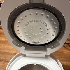 アイリスオーヤマ　炊飯器　3号炊きの画像