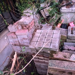 レンガ　花壇石　タイルの画像