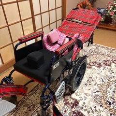 リクライニング車椅子　子供用の画像