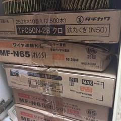 ワイヤー連結ロール釘各種の画像