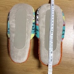 子供スリッパ　2足
の画像
