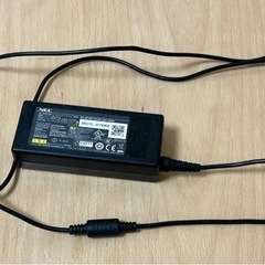 NEC タッチパネル付きノートパソコンの画像