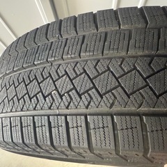 225/60R17スタッドレスタイヤ
の画像