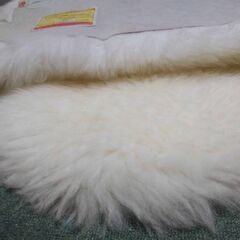 逗子 ニチロムートン 羊毛皮 ムートン ニチロ Nichiro 毛皮 ラグ マット シープスキン ニチロ毛皮株式会社 毛皮 高級寝具 インテリアの画像